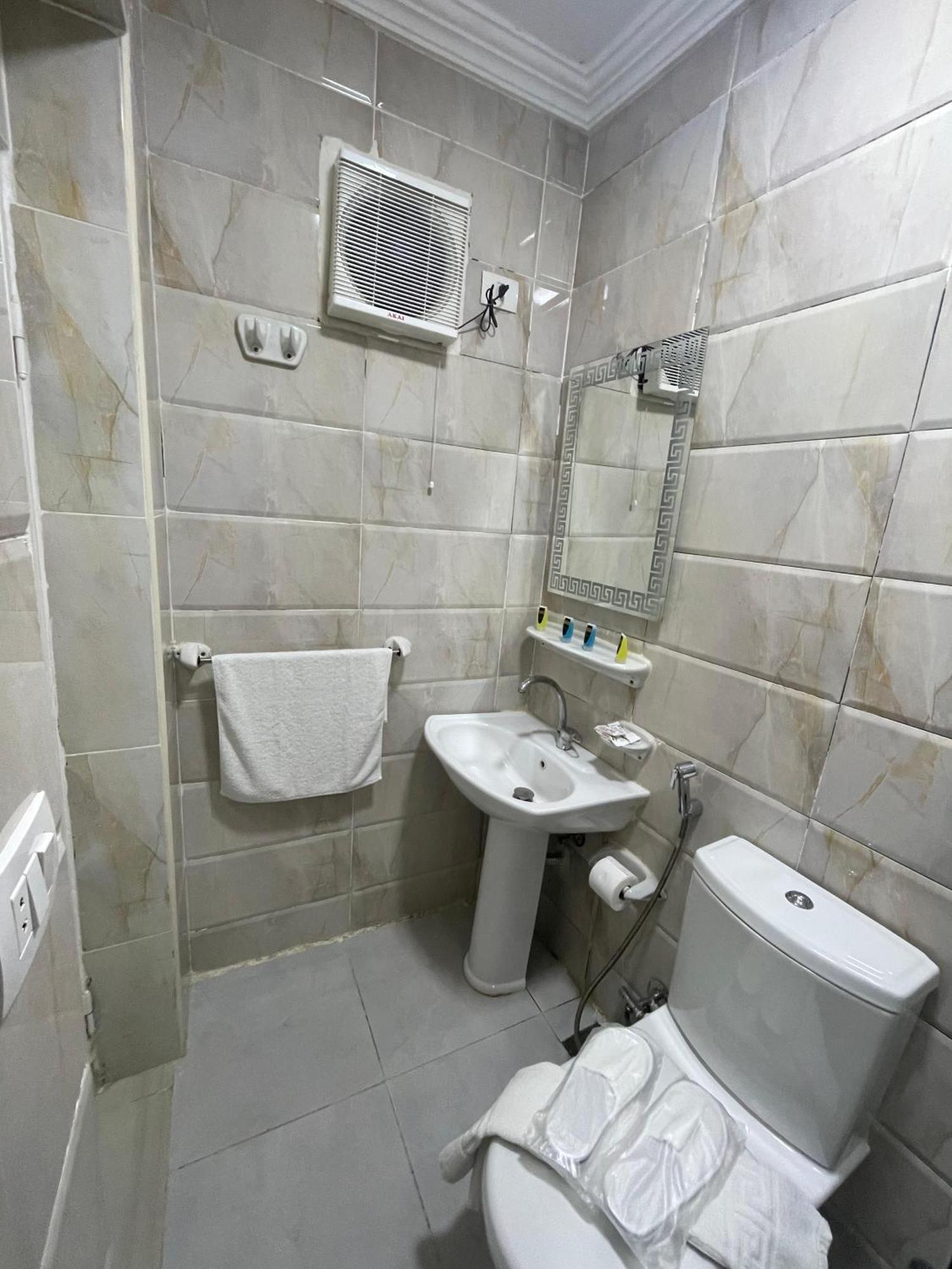 Kafret el-Gabal Glamour Pyramids View מראה חיצוני תמונה