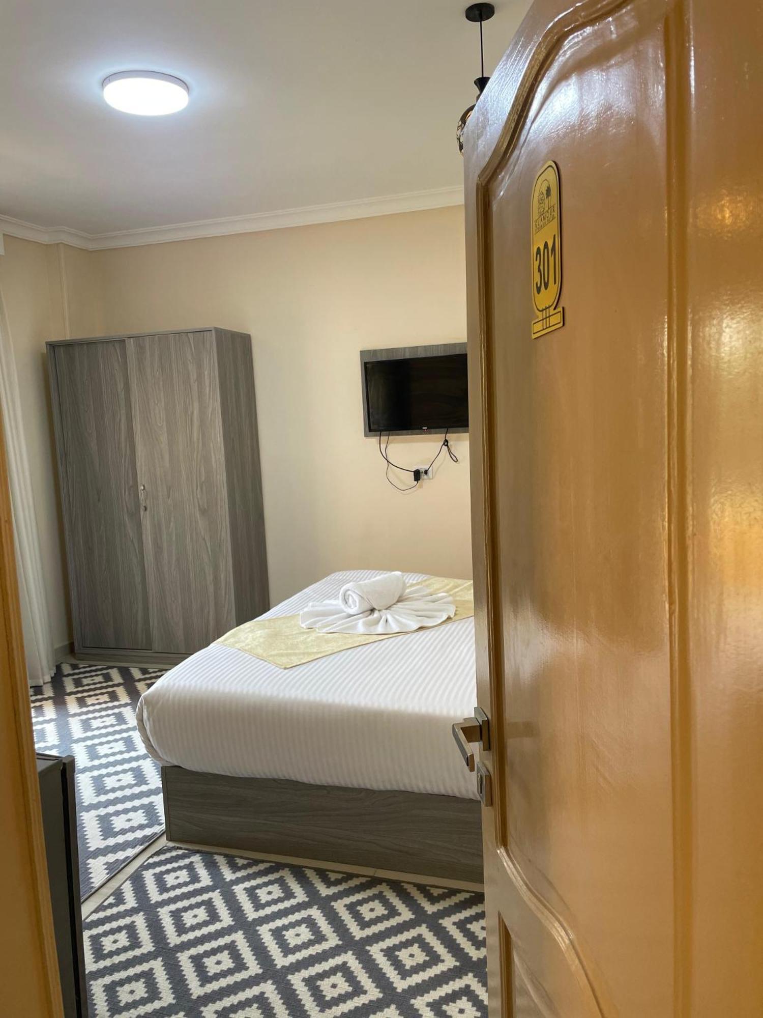 Kafret el-Gabal Glamour Pyramids View מראה חיצוני תמונה