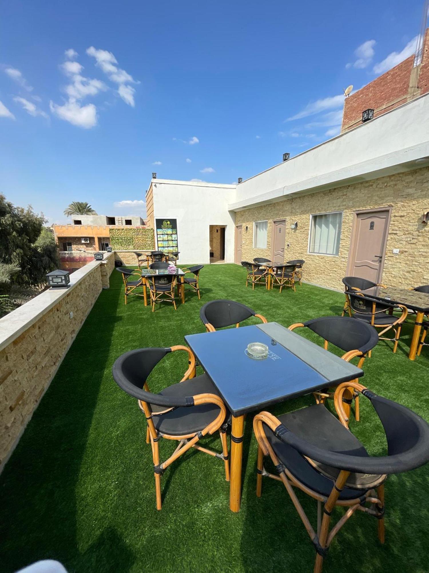 Kafret el-Gabal Glamour Pyramids View מראה חיצוני תמונה